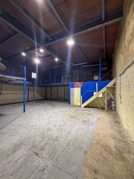 3,600 SF | 141 20th Street | Industrial Space with Mezzanine for Lease