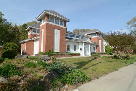 Retail space for Sale at 2845 Middle Country Road in Lake Grove