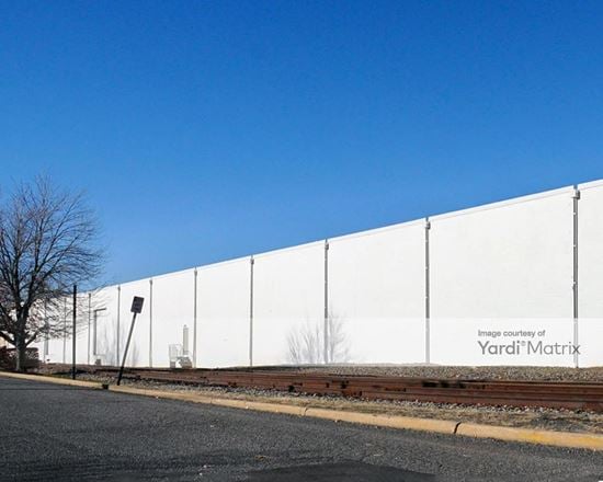 75 Amor Avenue & 600 Dell Road