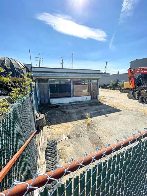 1524 & 1528 Pemberton Avenue