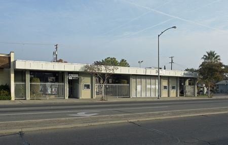Fully Operational Freestanding Salon/Retail/Office Building - Fresno