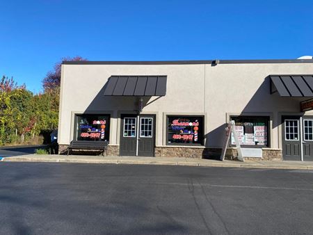 Retail space for Rent at 365 Feura Bush Rd in Glenmont