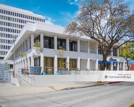 Photo of commercial space at 283 South Lake Avenue in Pasadena