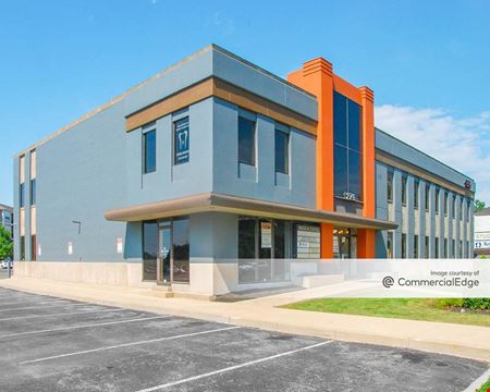 Photo of commercial space at 1275 Olentangy River Road in Columbus