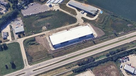±83,400 SF Industrial Class A BDLG Cedar Valley Crossing