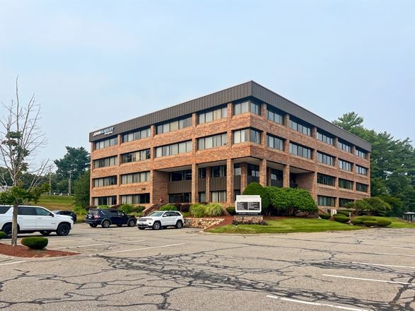 NH, Nashua – One Tara Boulevard
