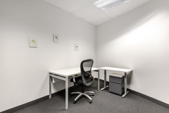 CT, Danbury - Lee Farm Corporate Park
