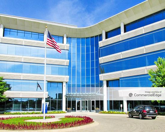 Oak Brook Pointe