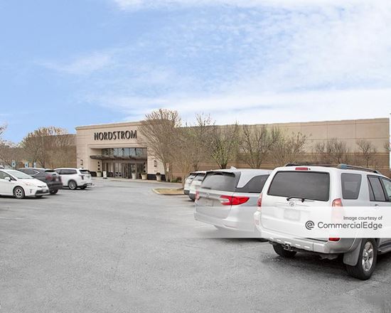 Dallas Cowboys Pro Shop at Barton Creek Square - A Shopping Center in  Austin, TX - A Simon Property