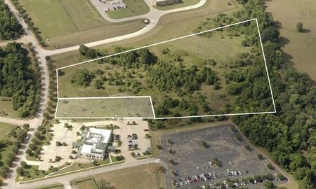 Photo of commercial space at Willow Creek Pkwy in Palestine