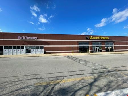 Retail space for Rent at 17643-17681 Torrence Ave in Lansing