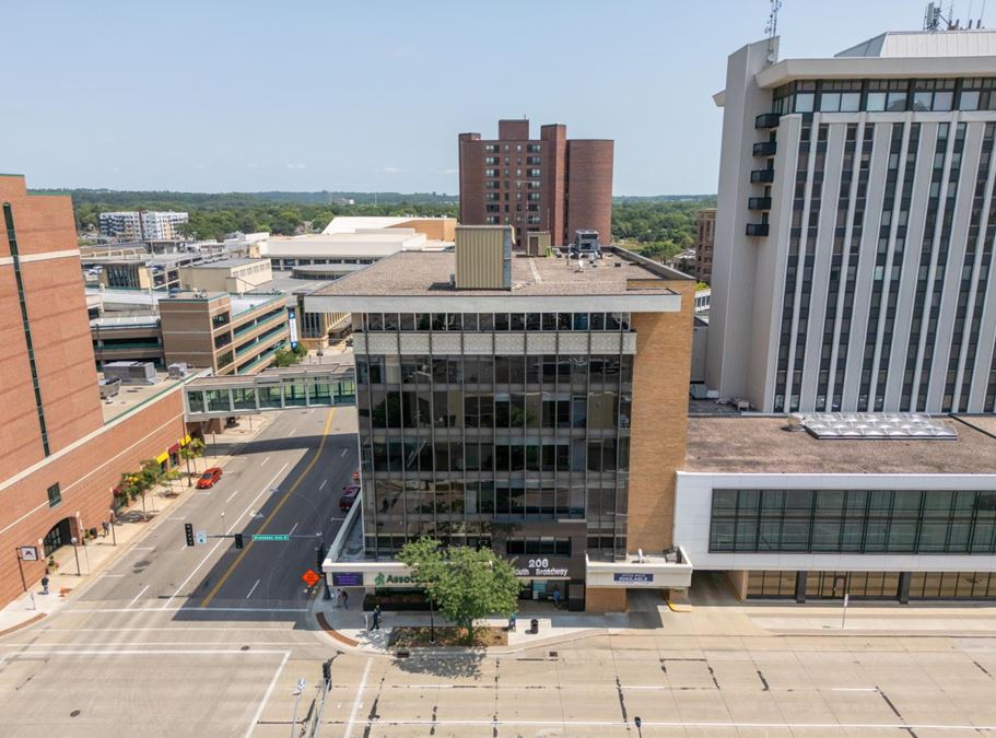 206 S Broadway - Multiple Spaces For Lease