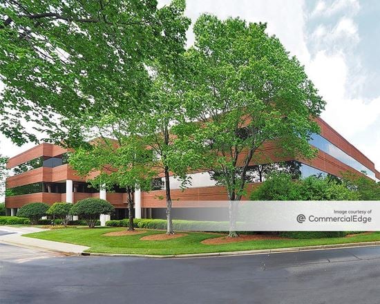 Brookfield Plaza