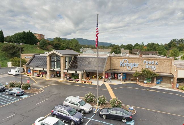 Retail space for Rent at 1935 Electric Road in Salem (Roanoke)