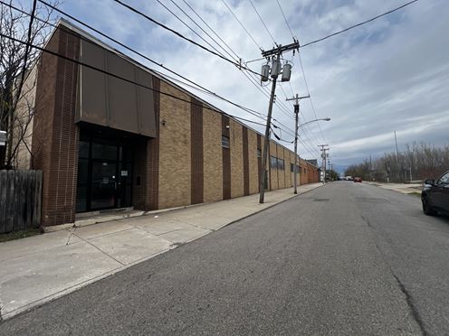 714-718 Hertel Ave