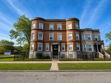 Multi-Family space for Sale at 7250 S Yale Ave in Chicago