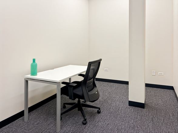 Regus - Hoffman Estates - Prairie Stone Pkwy