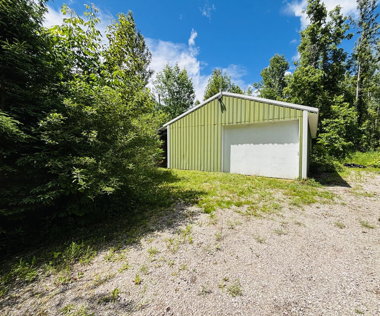 2760 Resort Rd, Alanson, MI 49706