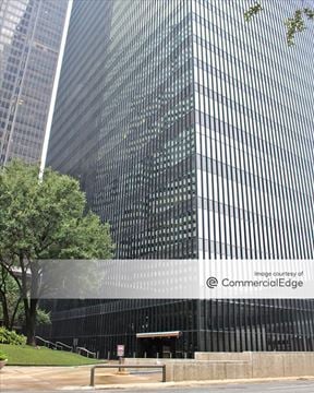 1 Houston Center