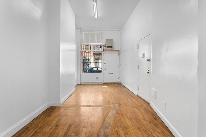 172 Attorney St