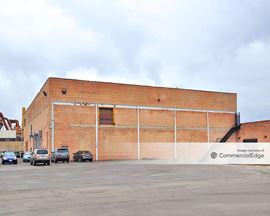 Crawford Industrial Park - 4532 South Kolin Avenue