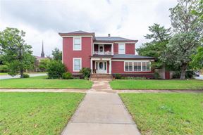 1342 N 4th St