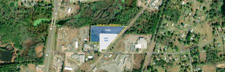 Photo of commercial space at 10096 Drag Strip Road in Keithville