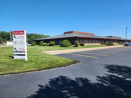 Photo of commercial space at 4703-4711 44th Street in Rock Island
