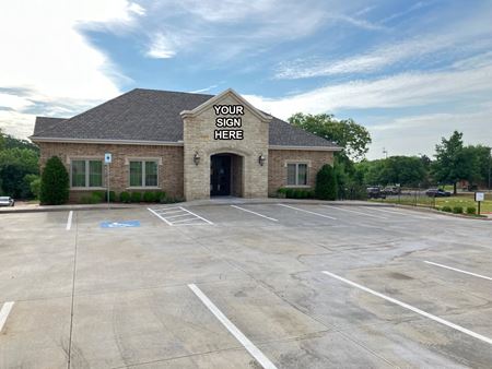 Photo of commercial space at 1008 S Bryant in Edmond