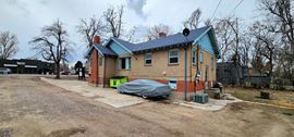 Redevelopment site. 2 Buildings, Shop