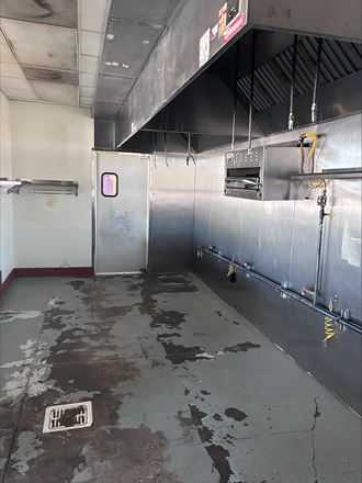 1302 E. 6th St. - Restaurant Space