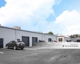 6800 Southpoint Parkway Center