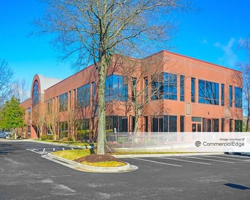 Innsbrook Corporate Center - Waterfront Plaza