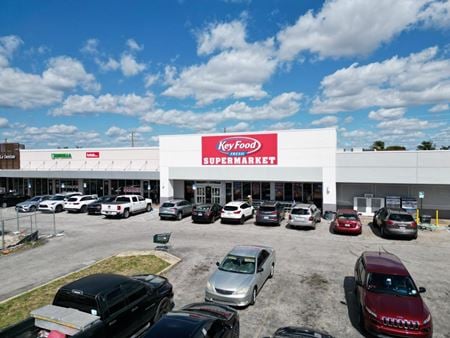 Retail space for Rent at 10969 SW 40 ST in Miami