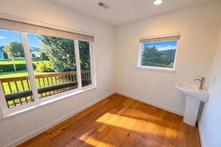 Office space for Sale at 390 E Sunset Way in Issaquah