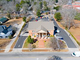 505 S Main St