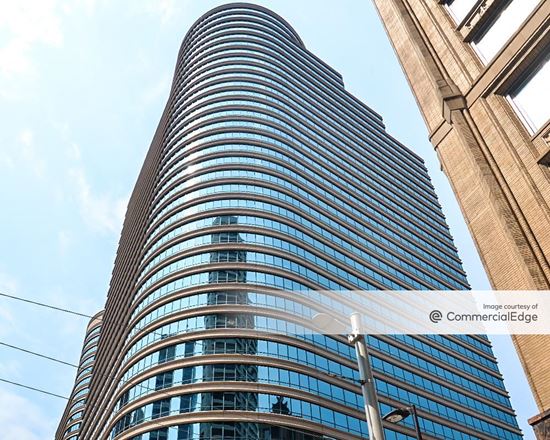 Fifth Street Towers - 150 South 5th Street
