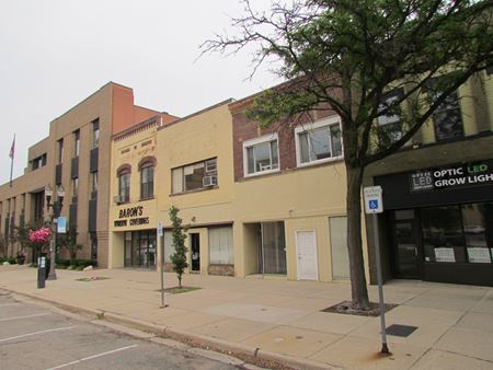 Photo of commercial space at 323-327 S. Washington Square in Lansing