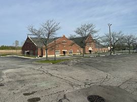 8528 Broadway