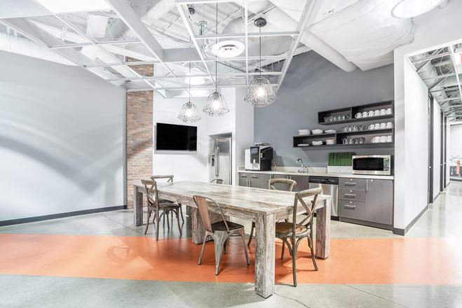 CA, Pleasanton - Bernal Corporate Park