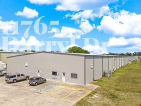 ±33,200 SF Warehouse Space Available off S Choctaw Dr