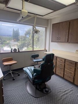 Corner Office Space in Wailuku