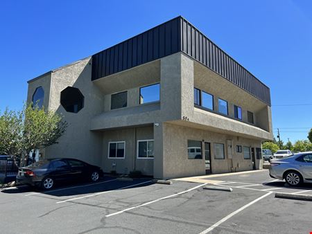 Photo of commercial space at 804 E Cypress Ave in Redding