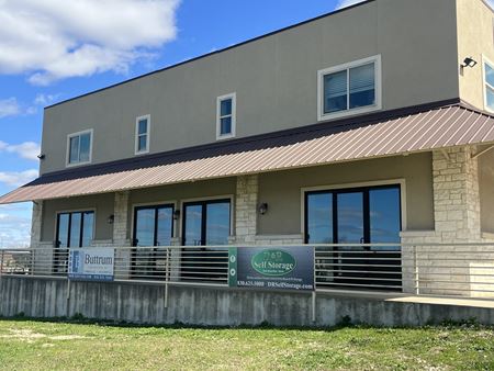 8210 IH-35 Frontage Road - New Braunfels