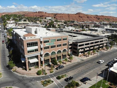 Mainstreet Plaza