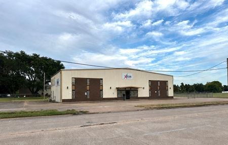 Industrial space for Rent at 1780 Grimmett Dr in Shreveport