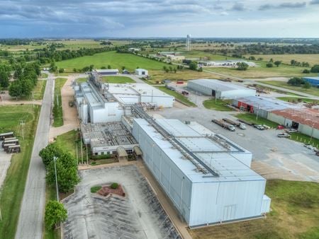 Industrial space for Sale at 1157 Doughboy Drive in Vinita
