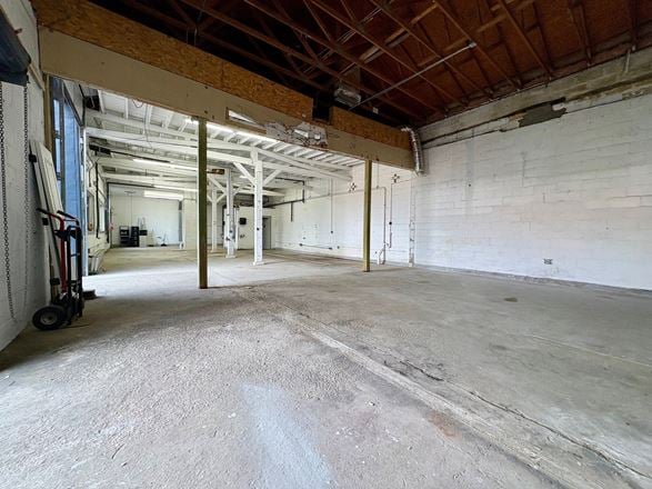South Slope Retail / Office For Lease
