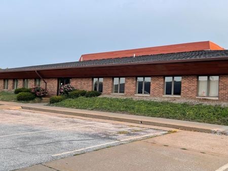 Photo of commercial space at 4711 44th Street in Rock Island