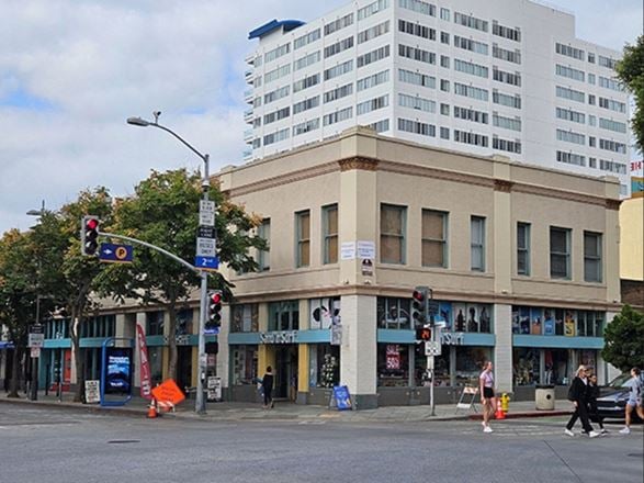 127 Broadway